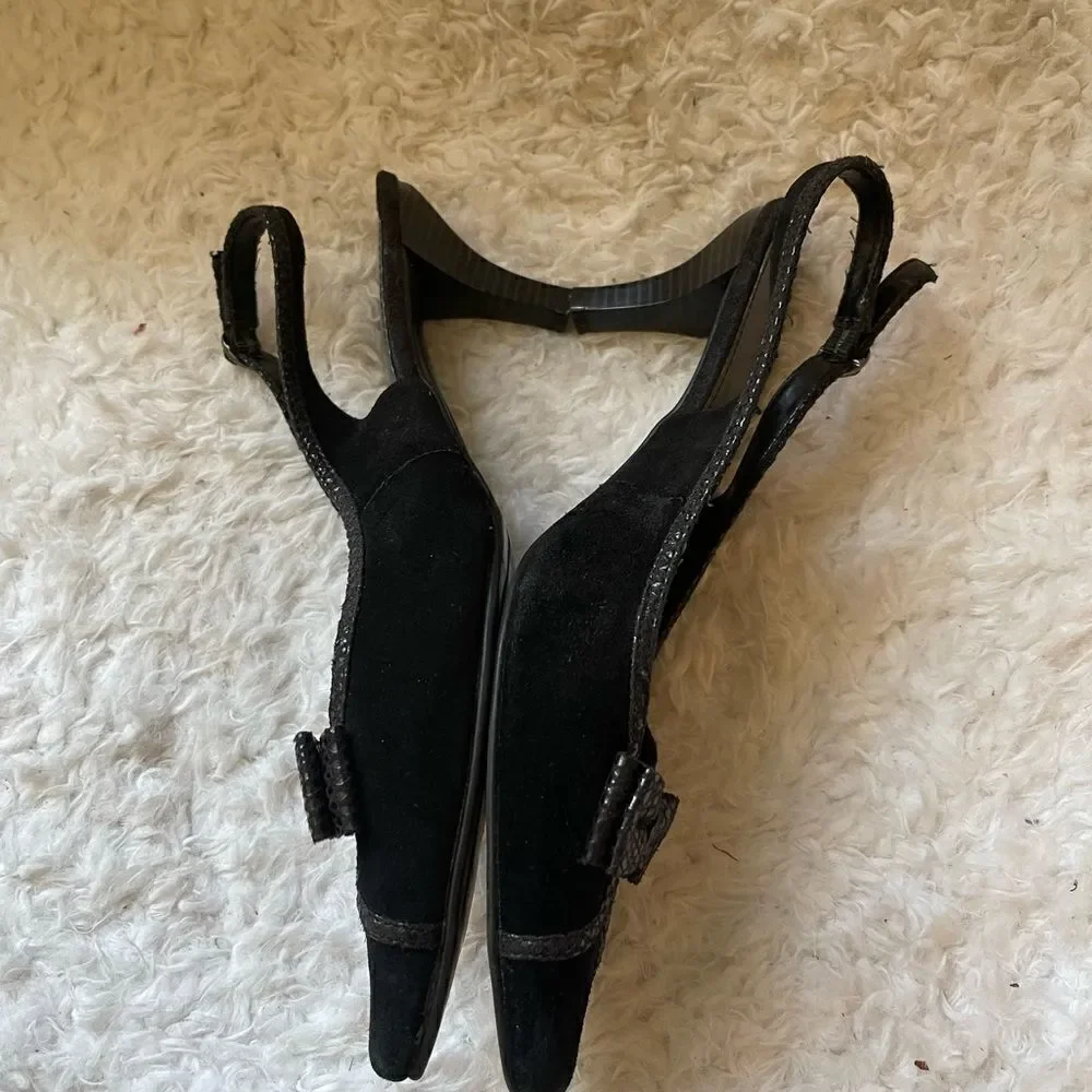 Merona Leather Suede Black with fabric bow and trim sling back3”heels shoes SZ10